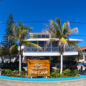 Hotel On Vacation Blue Cove