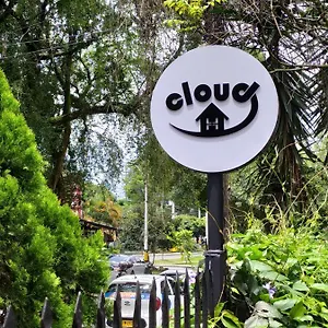  Ostello Cloud9