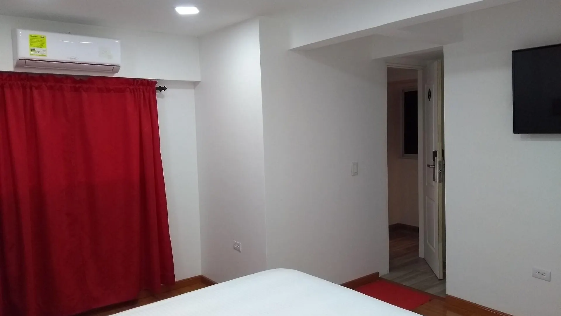 ***  Hotel Veler Restaurante Medellin Colombia
